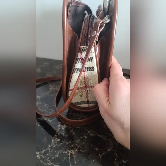 Handbag - Picture 8 of 8